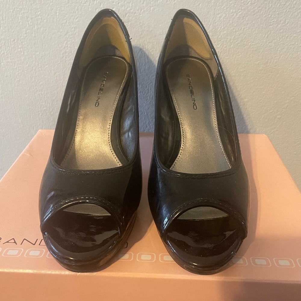 Bandolino Mauricio Black Patent Peep Toe Pumps
